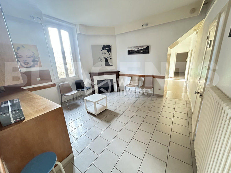 Bureau - 130 m² - 6 pièces