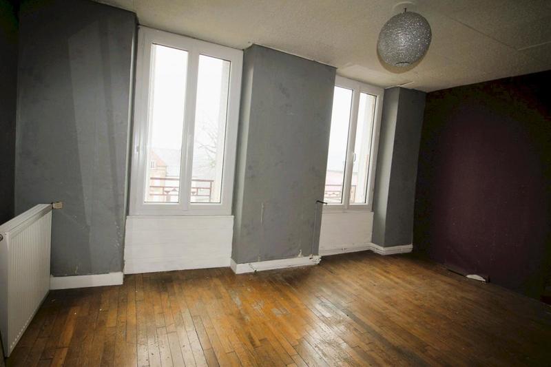 Maison - 95 m² - 5 pièces