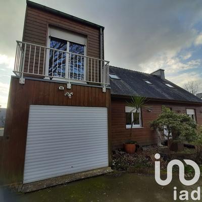 Maison - 143 m² - 7 pièces