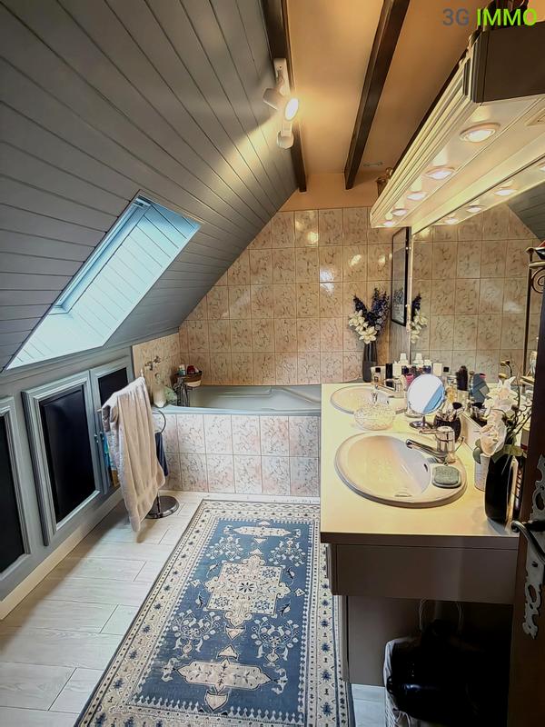 Propriété - 130 m² - 5 pièces