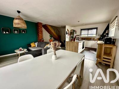 Maison - 97 m² - 5 pièces