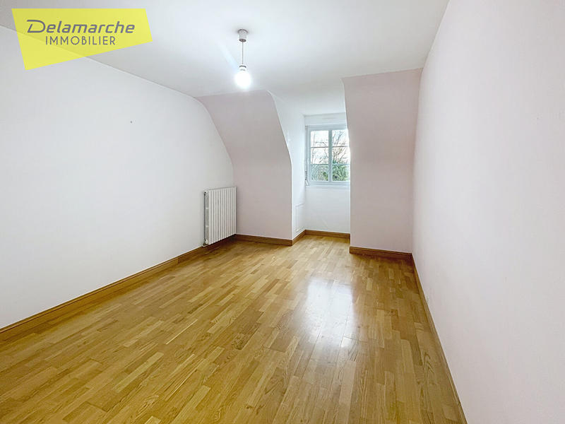 Maison - 166 m² - 6 pièces