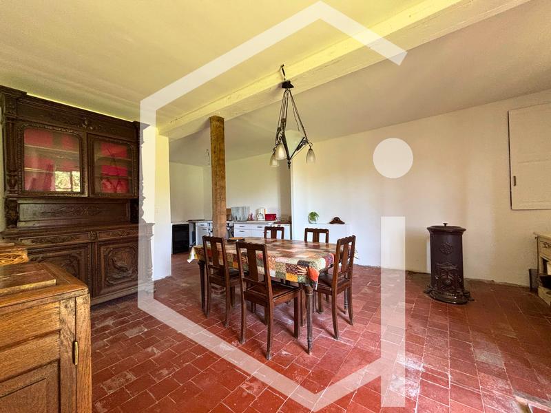 Maison - 143 m² - 5 pièces