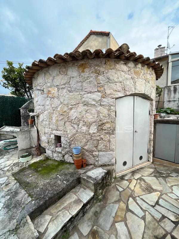 Villa - 181 m² - 7 pièces