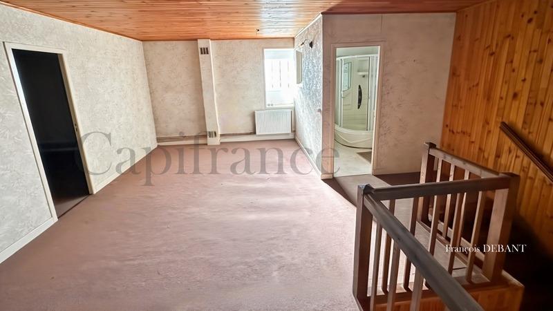 Maison - 203 m² - 8 pièces