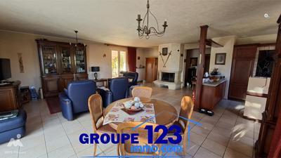 Maison - 199 m² - 5 pièces