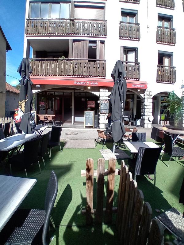 Local commercial - 84 m² - 3 pièces