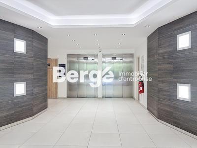 Bureau - 229 m²