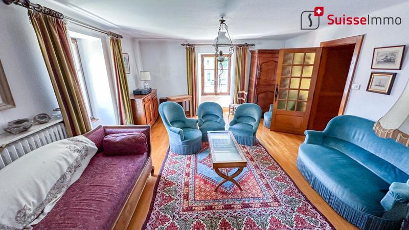 Maison - 373 m² - 12 pièces