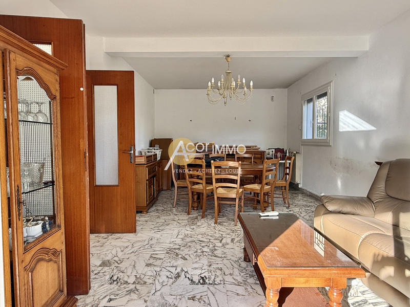 Maison - 210 m² - 9 pièces