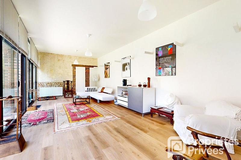 Maison - 331 m² - 11 pièces