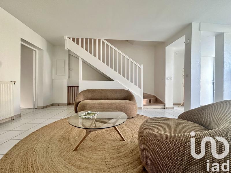 Maison - 121 m² - 6 pièces