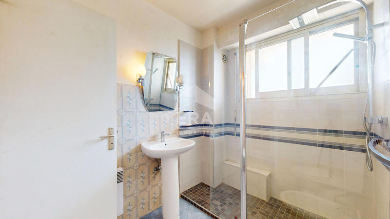 Appartement - 120 m² - 5 pièces