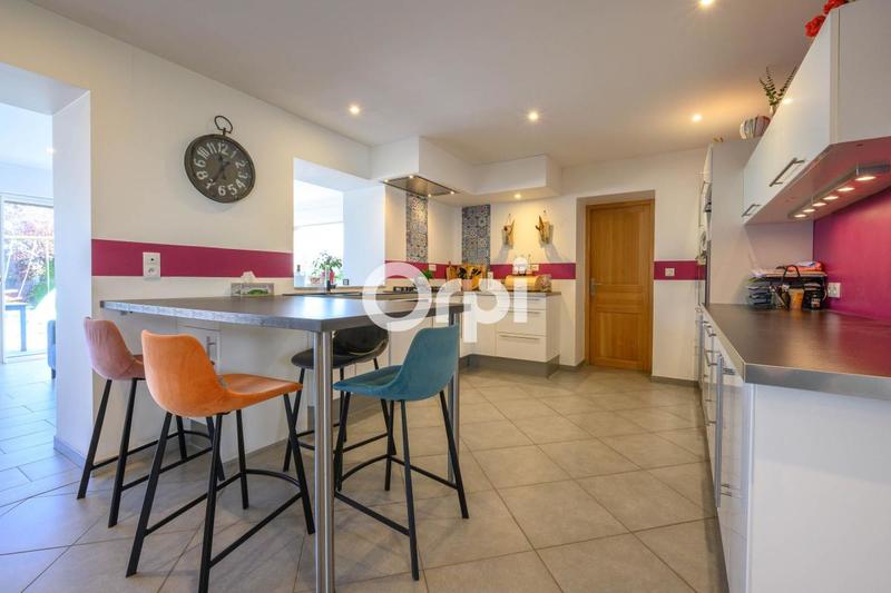 Maison - 188 m² - 5 pièces