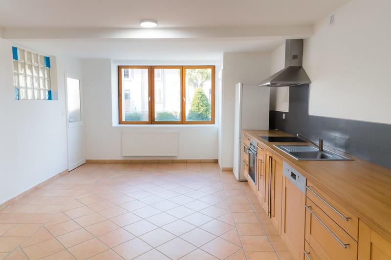 Maison - 265 m² - 9 pièces