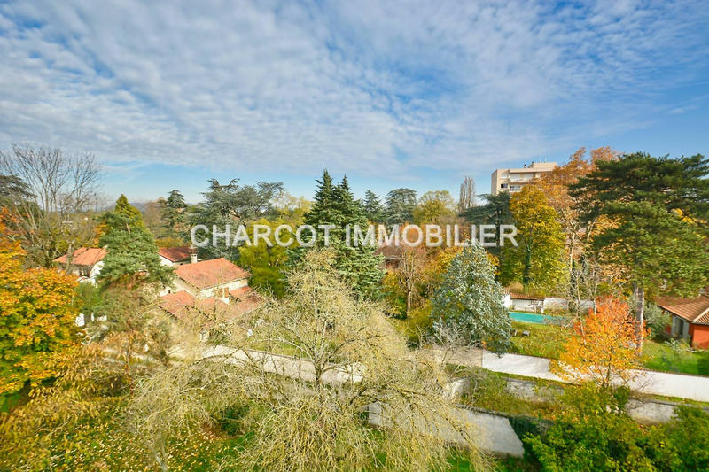 Appartement - 83 m² - 5 pièces