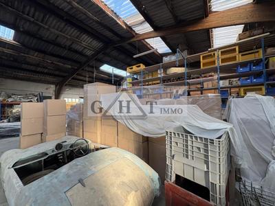 Entrepôt - 520 m²