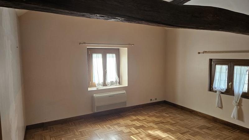 Maison - 180 m² - 6 pièces