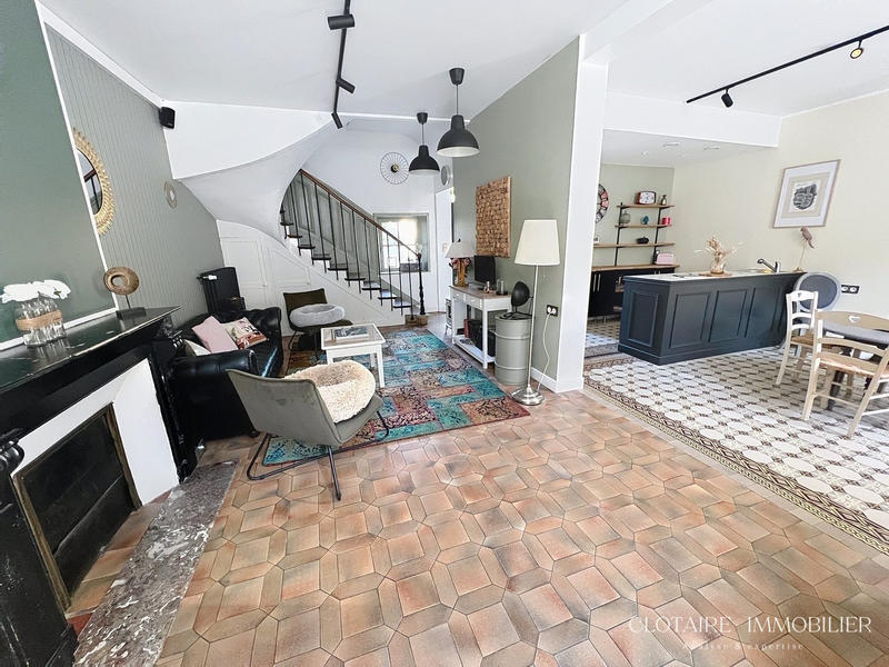 Maison - 140 m² - 5 pièces