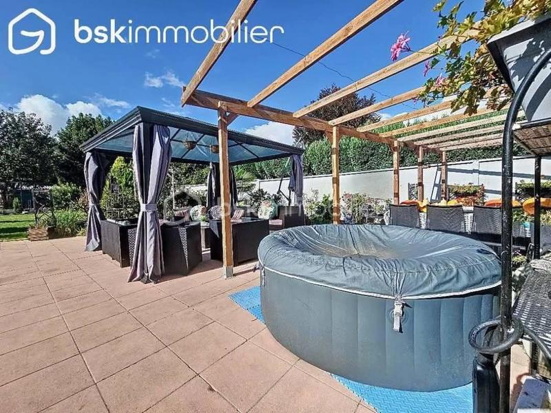 Maison de ville - 215 m² - 9 pièces