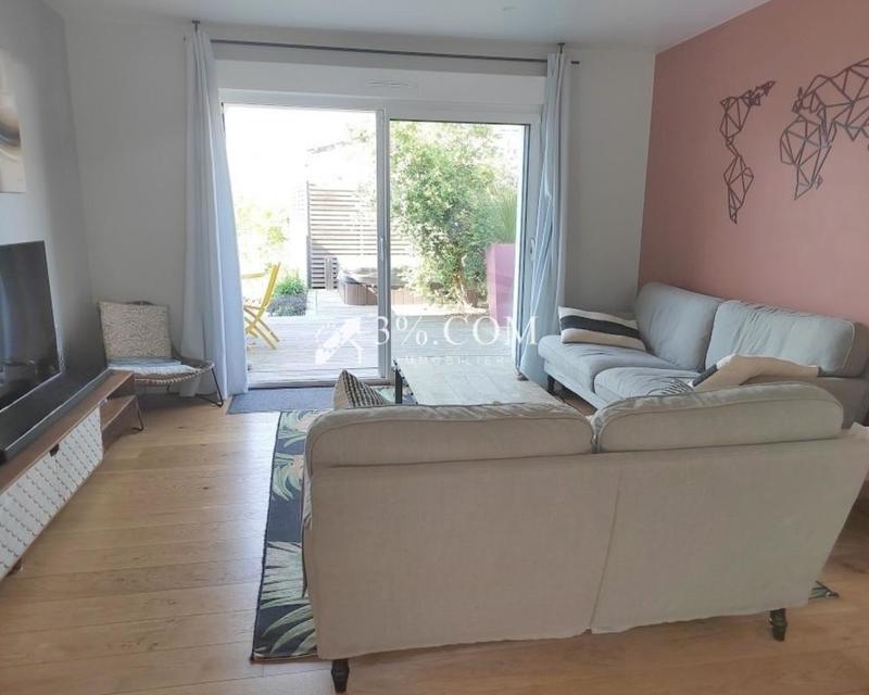 Maison - 191 m² - 6 pièces