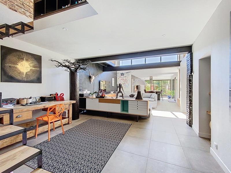 Maison - 263 m² - 7 pièces