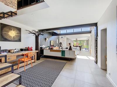 Maison - 263 m² - 7 pièces