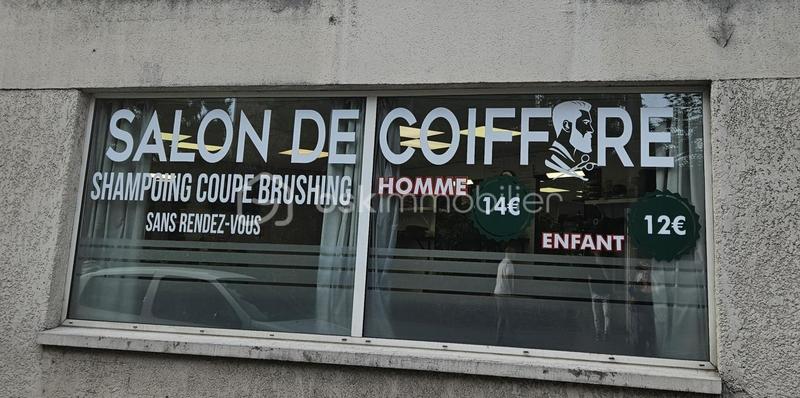 Local commercial - 95 m² - 2 pièces