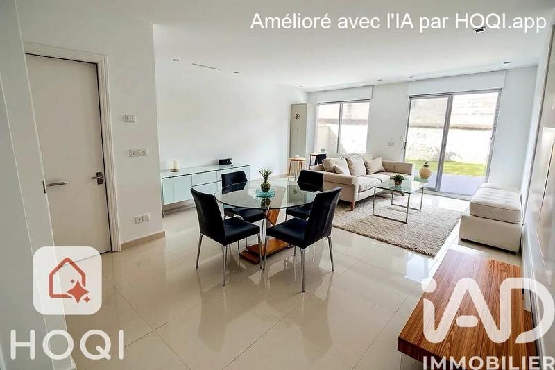 Maison - 225 m² - 9 pièces