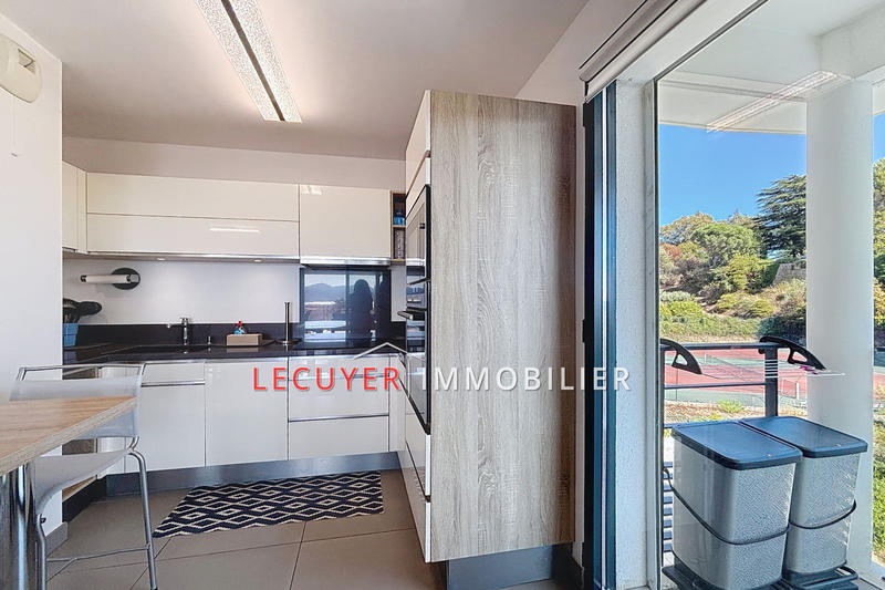 Appartement - 83 m² - 4 pièces