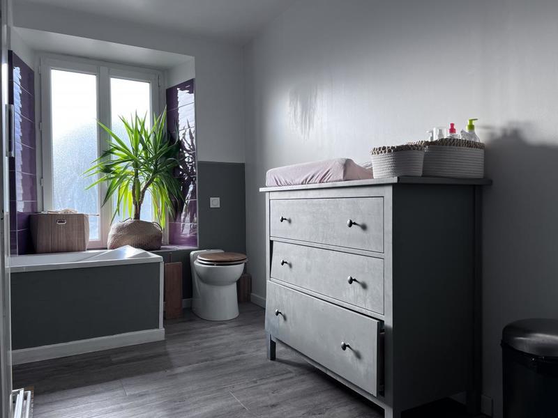 Appartement ancien - 99 m² - 5 pièces