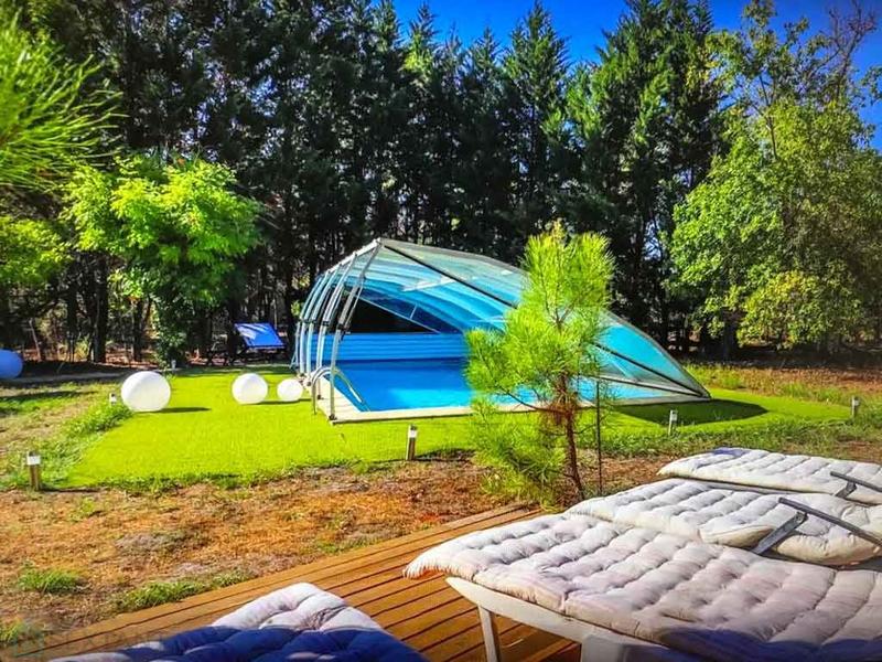 Maison - 275 m² - 10 pièces