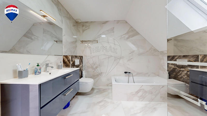 Maison - 170 m² - 6 pièces