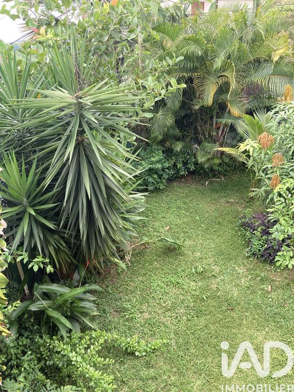 Maison - 214 m² - 8 pièces