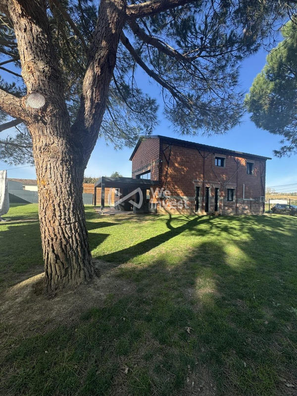 Maison - 137 m² - 5 pièces