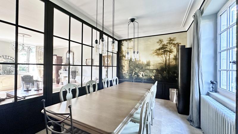 Maison bourgeoise - 330 m² - 9 pièces