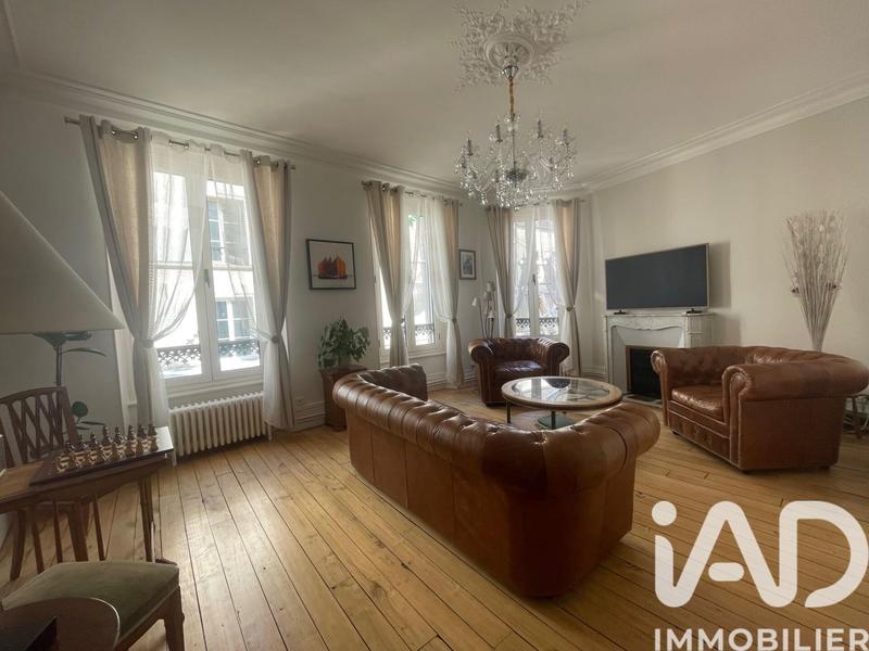 Appartement - 143 m² - 5 pièces
