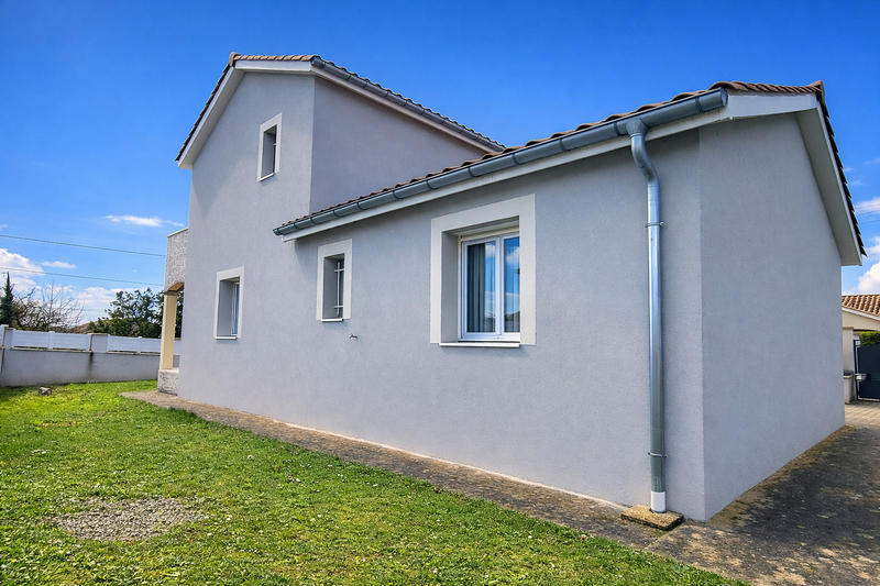 Maison - 140 m² - 6 pièces