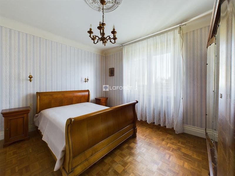 Maison - 121 m² - 6 pièces