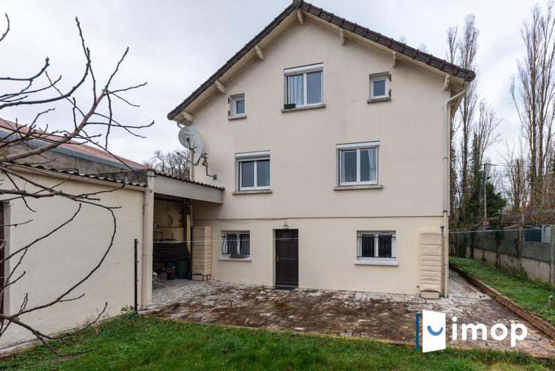 Maison - 160 m² - 6 pièces