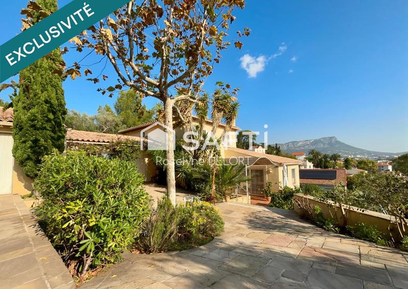 Maison - 223 m² - 8 pièces