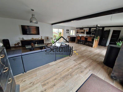 Maison - 200 m² - 6 pièces