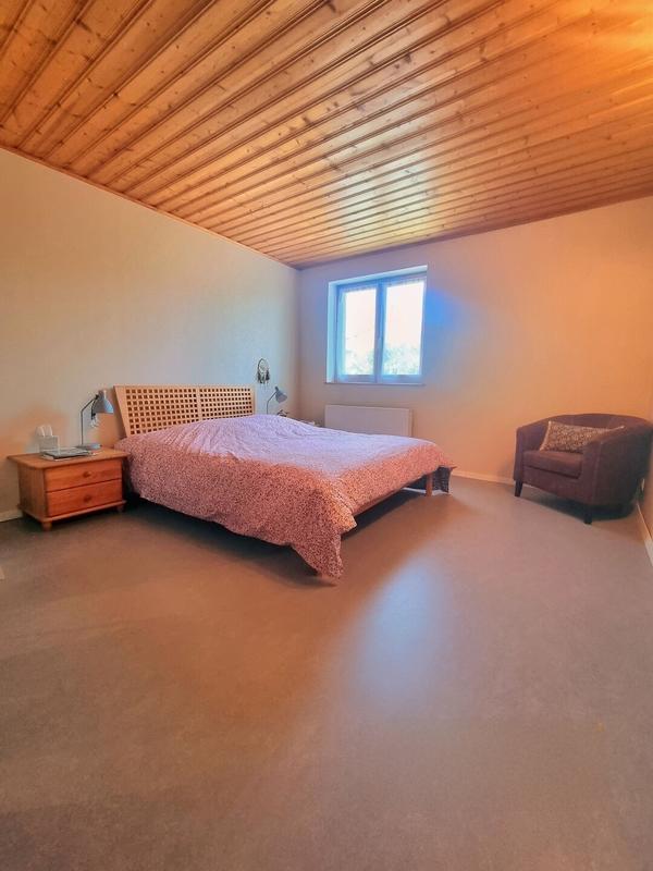 Appartement - 105 m² - 5 pièces