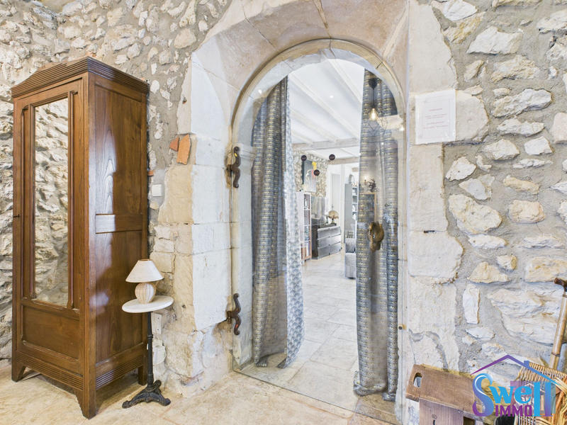 Mas - 543 m² - 16 pièces