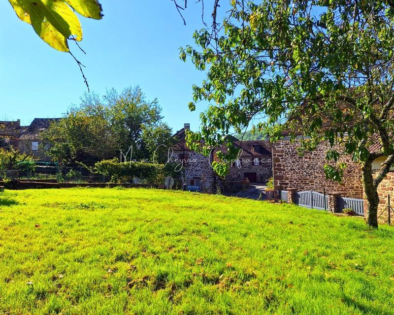 Maison de village - 125 m² - 5 pièces