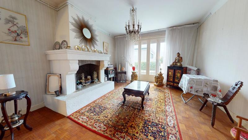 Maison - 177 m² - 6 pièces