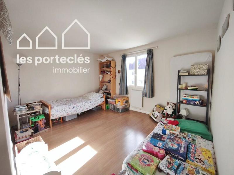 Maison - 179 m² - 7 pièces