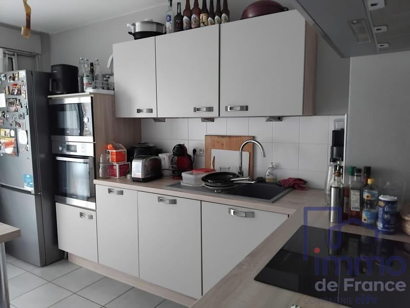 Appartement - 80 m² - 4 pièces