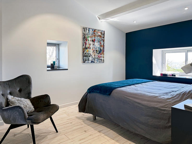 Maison - 253 m² - 13 pièces