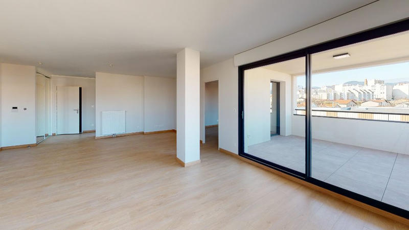 Appartement - 94 m² - 4 pièces